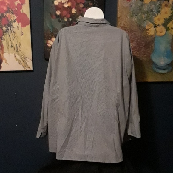 Blouse 4X Navy and White pinstripe - Picture 3 of 3